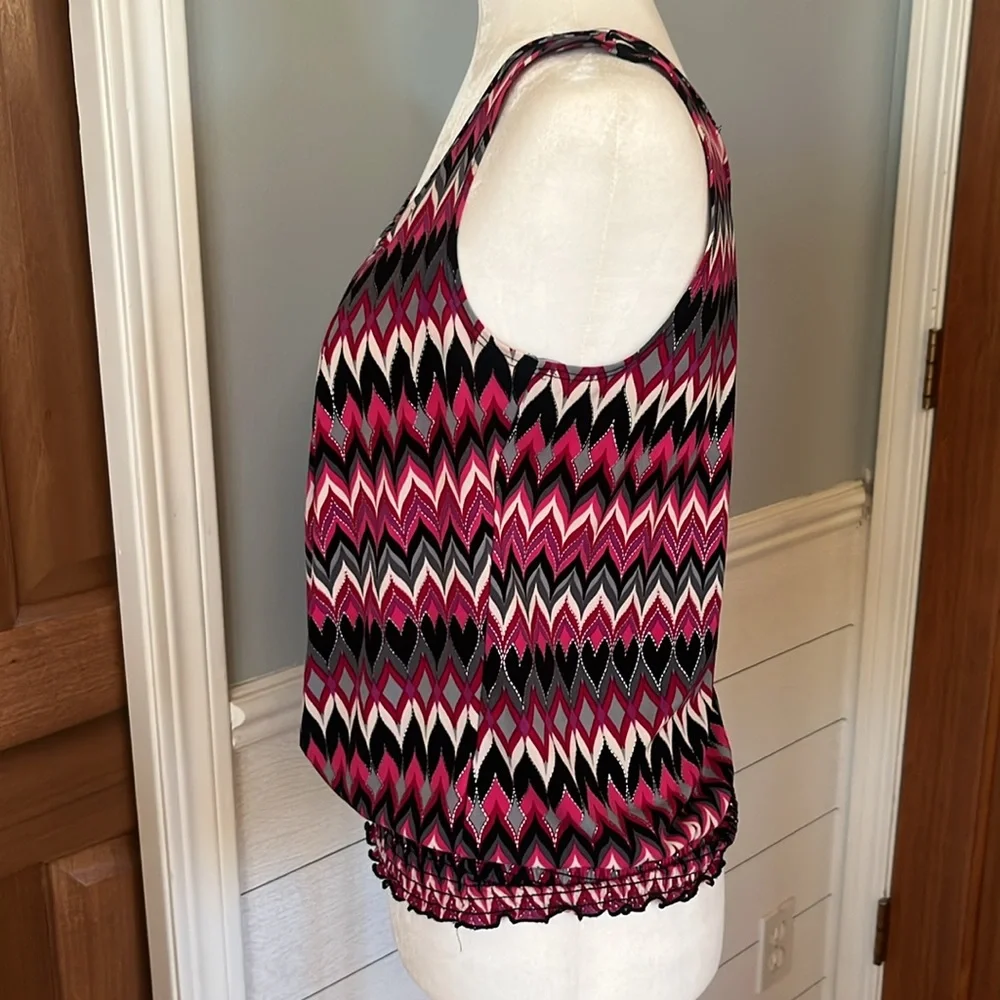 IZ by Byer Chic Chevron Tank Top - Pink, Black, White with Silver Threadng - L - Picture 2 of 4